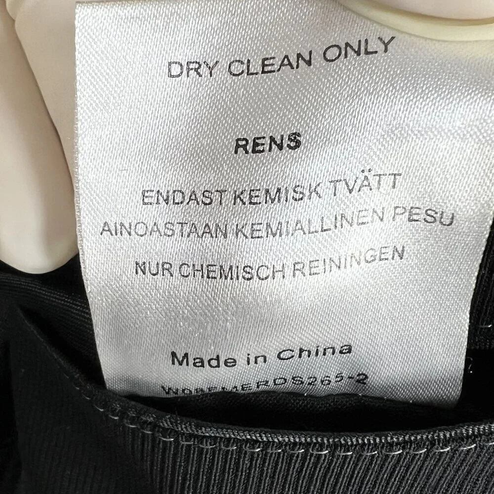 Batistini mens size